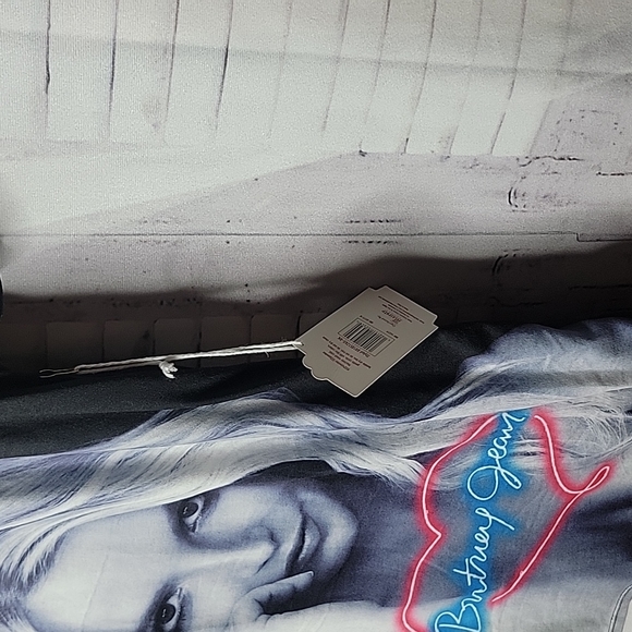 Britany spears sleepwear shirt - Picture 4 of 6